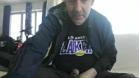 Larese Carlo online show from April 2026 11:31:01 AM