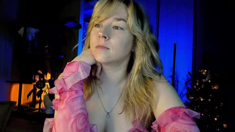 Snapshot of 5_in_one chatting on January 2025 05:34:01 AM Sunshine online show from January 2025 05:34:01 AM