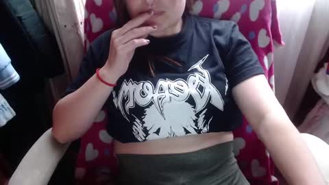 Snapshot of 666maskgirl chatting on February 2026 05:21:01 PM SHANNON online show from February 2026 05:21:01 PM