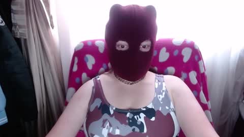 Snapshot of 666maskgirl chatting on February 2026 05:11:02 PM SHANNON online show from February 2026 05:11:02 PM