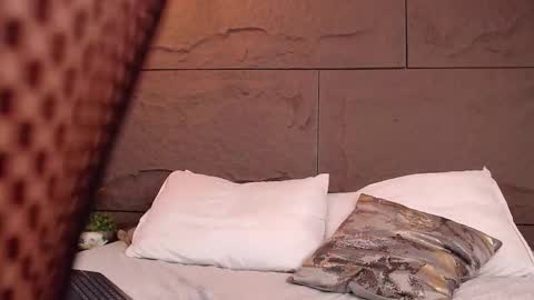 B R I E L A  online show from October 2025 12:12:02 AM