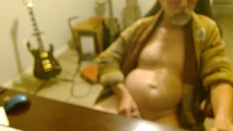 Snapshot of 6stringer62 chatting on February 2026 03:54:01 AM 6stringer62 online show from February 2026 03:54:01 AM