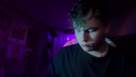 Snapshot of 710lemonade420 chatting on December 2024 12:43:02 PM lemonade online show from December 2024 12:43:02 PM