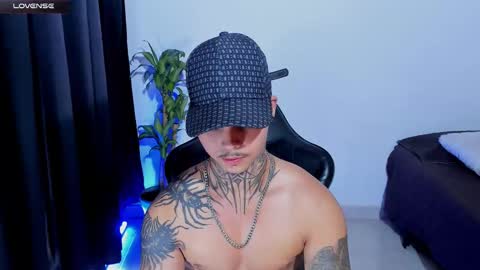 Stefan online show from September 2025 06:53:01 PM