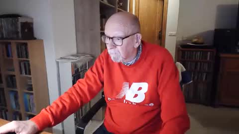  Papi  online show from November 2025 05:25:01 PM