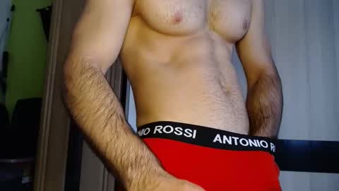 Nicolas online show from October 2025 09:23:01 AM