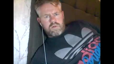 81jonnyx online show from December 2024 07:53:02 PM