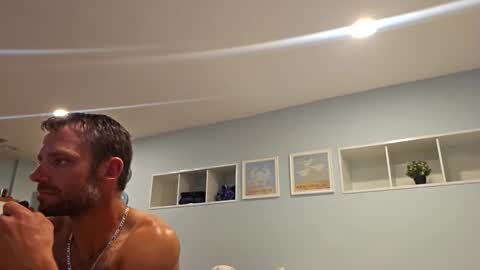 8inchwhiteboy88 online show from April 2026 03:44:02 AM