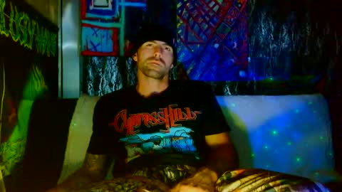 EvelDicknievel1 online show from October 2025 11:00:01 AM