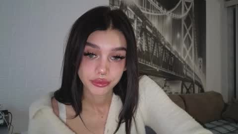 KARINA online show from September 2025 01:46:01 PM