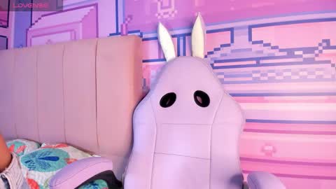 Alice  online show from September 2025 10:31:01 PM