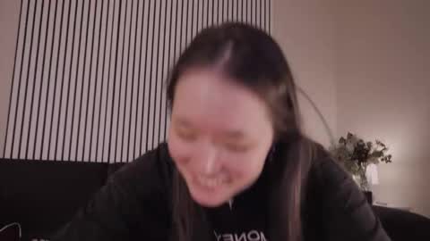 _3x7_ online show from September 2025 12:21:02 PM