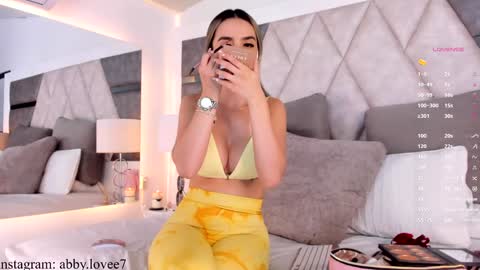 Gabriela   abby online show from January 2025 02:03:02 PM