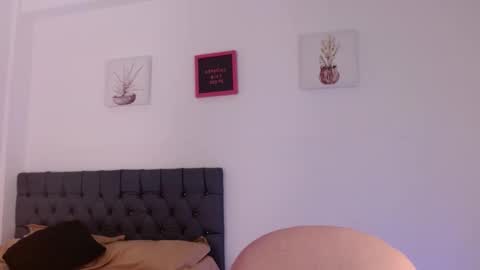 Abby Cooper online show from December 2024 12:40:02 PM