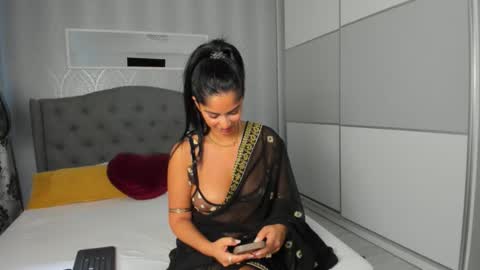 Adelle online show from September 2025 11:44:01 AM