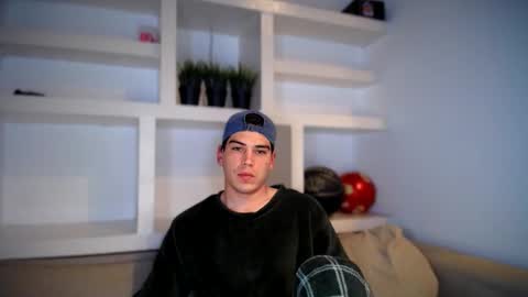 Snapshot of _aesthetic chatting on November 2025 07:18:02 PM _aesthetic online show from November 2025 07:18:02 PM