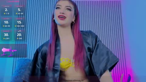 Snapshot of _aitana_011 chatting on October 2025 08:28:01 PM aitana online show from October 2025 08:28:01 PM