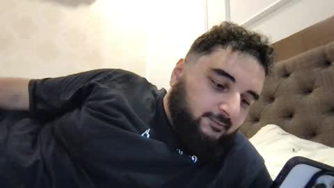 Snapshot of _alan_bear_ chatting on April 2026 08:12:02 AM Alan online show from April 2026 08:12:02 AM