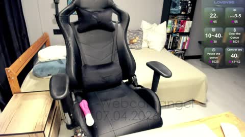 Aleksandra online show from April 2026 04:29:01 PM