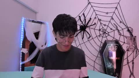 Alexander online show from October 2025 04:46:02 AM