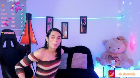 Snapshot of _ali_danniella_ chatting on March 2026 07:03:02 PM danniella Indepeding Model online show from March 2026 07:03:02 PM