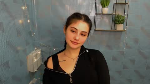 Snapshot of _alicecandy_ chatting on January 2025 01:36:01 PM Alice online show from January 2025 01:36:01 PM