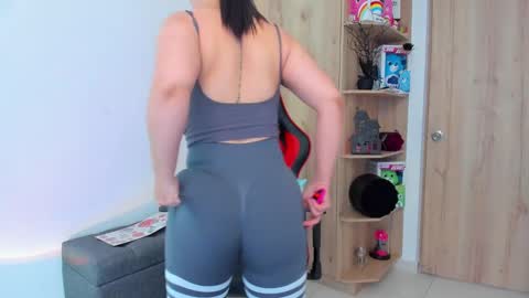 AMANDA online show from October 2025 05:11:02 PM