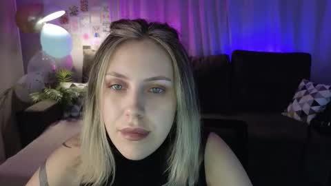 Snapshot of _amymoore_ chatting on February 2026 01:53:01 AM _amymoore_ online show from February 2026 01:53:01 AM