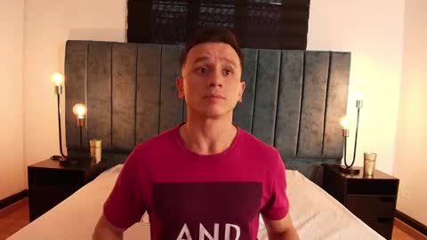 _andrewfalcon2 online show from February 2025 07:03:01 PM