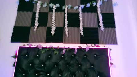 Annie Andrick online show from March 2026 11:04:01 AM