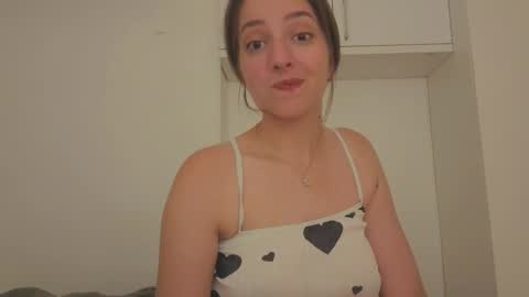 Snapshot of _annieone chatting on September 2025 08:23:02 PM Anna online show from September 2025 08:23:02 PM