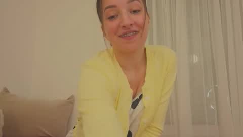 Snapshot of _annieone chatting on October 2025 07:01:02 PM Anna online show from October 2025 07:01:02 PM