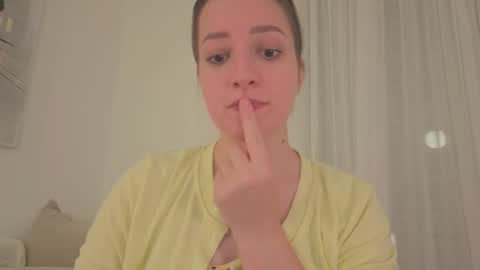 Snapshot of _annieone chatting on October 2025 08:16:02 PM Anna online show from October 2025 08:16:02 PM