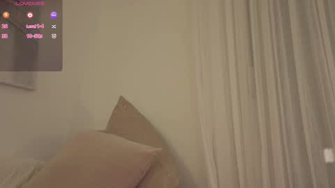 Snapshot of _annieone chatting on October 2025 08:59:02 PM Anna online show from October 2025 08:59:02 PM