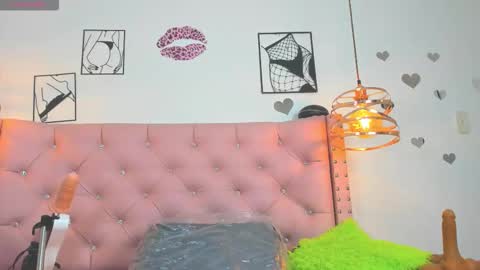 _antonella_11 online show from November 2025 08:54:02 PM