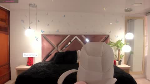 Snapshot of _antonnela_ chatting on September 2025 01:38:01 PM antonnela online show from September 2025 01:38:01 PM