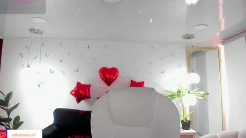 Snapshot of _antonnela_ chatting on February 2026 02:03:01 PM antonnela online show from February 2026 02:03:01 PM