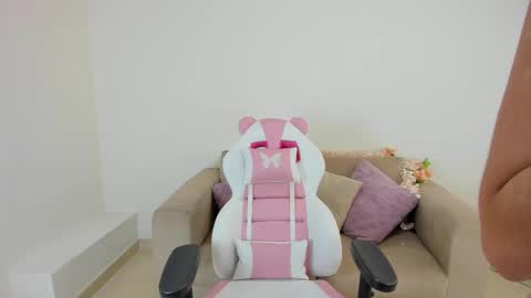    online show from March 2025 04:22:01 PM