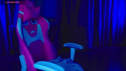 _ariaakashi_ online show from March 2026 11:21:01 PM