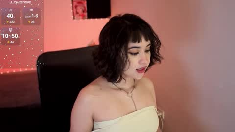 Snapshot of _ariiaa_ chatting on October 2025 12:08:01 AM Aria online show from October 2025 12:08:01 AM