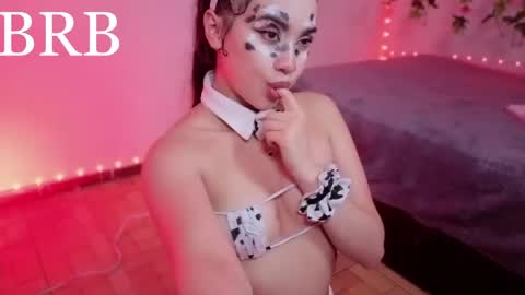 Snapshot of _ariiaa_ chatting on May 2026 01:12:01 AM Aria online show from May 2026 01:12:01 AM