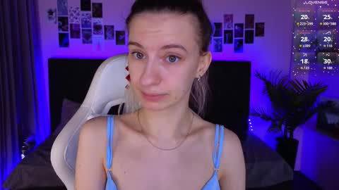 _ash_leyy_ online show from February 2026 01:26:01 AM