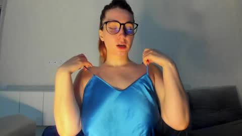 Sofia  online show from April 2026 07:12:02 PM