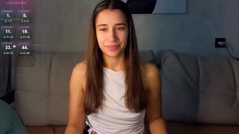 _aura_18 online show from September 2025 02:00:02 AM