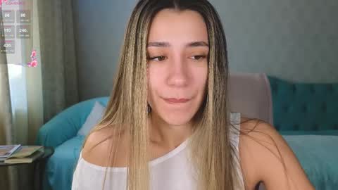 _aura_18 online show from April 2026 02:01:01 AM