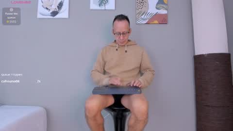 _axelking_ online show from October 2025 11:32:02 AM