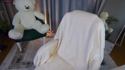 Snapshot of _b00bss_ chatting on May 2026 03:35:02 AM Jess online show from May 2026 03:35:02 AM
