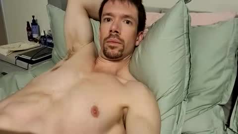 Snapshot of _b_h_c_ chatting on March 2026 04:25:02 AM _b_h_c_ online show from March 2026 04:25:02 AM