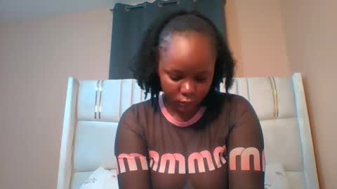 _barbieboss_ online show from November 2025 01:00:02 PM