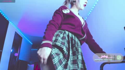 Lunita  online show from December 2024 04:01:02 AM